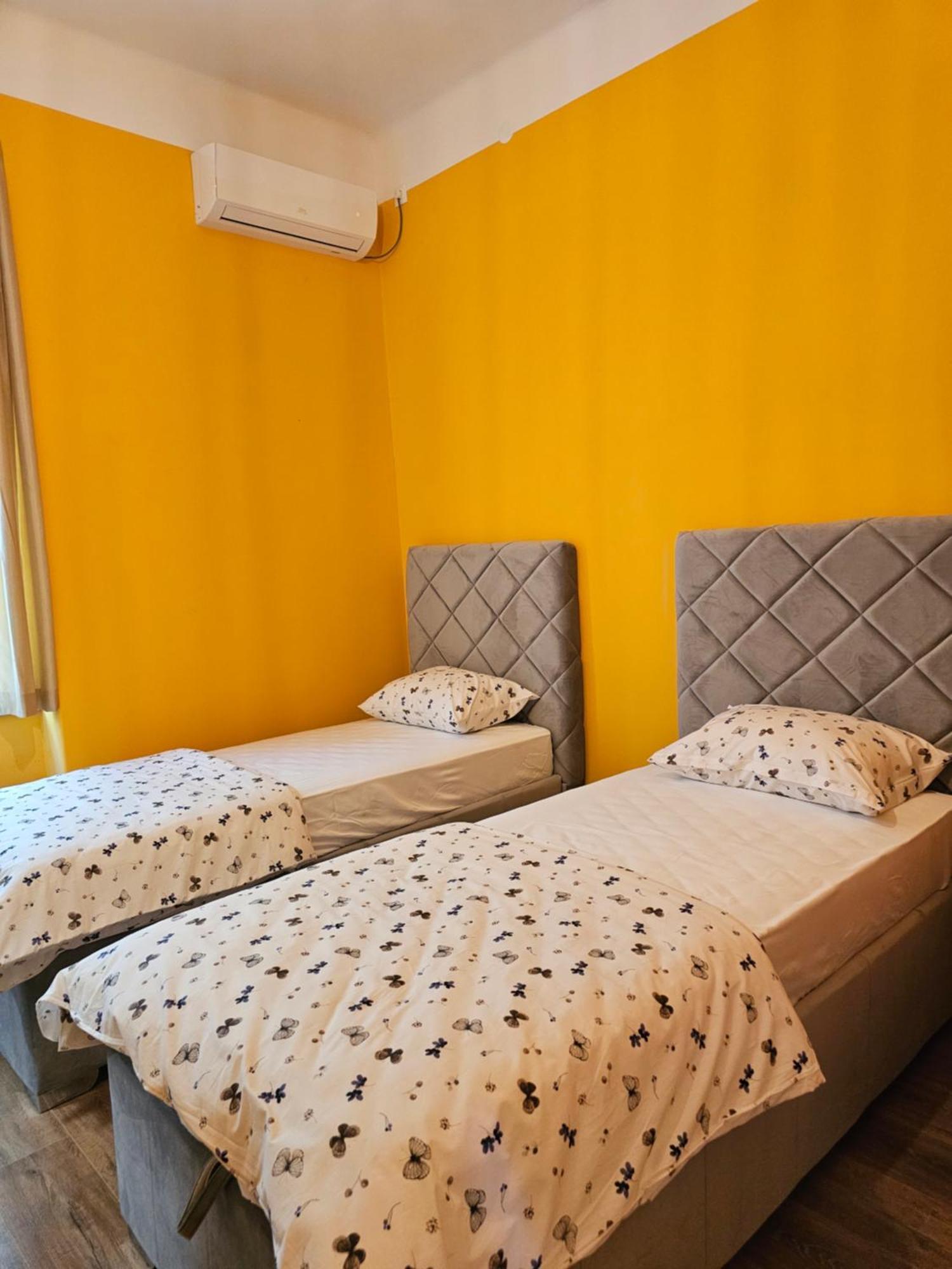 R&N Familiy Apartments 莫斯塔尔 外观 照片