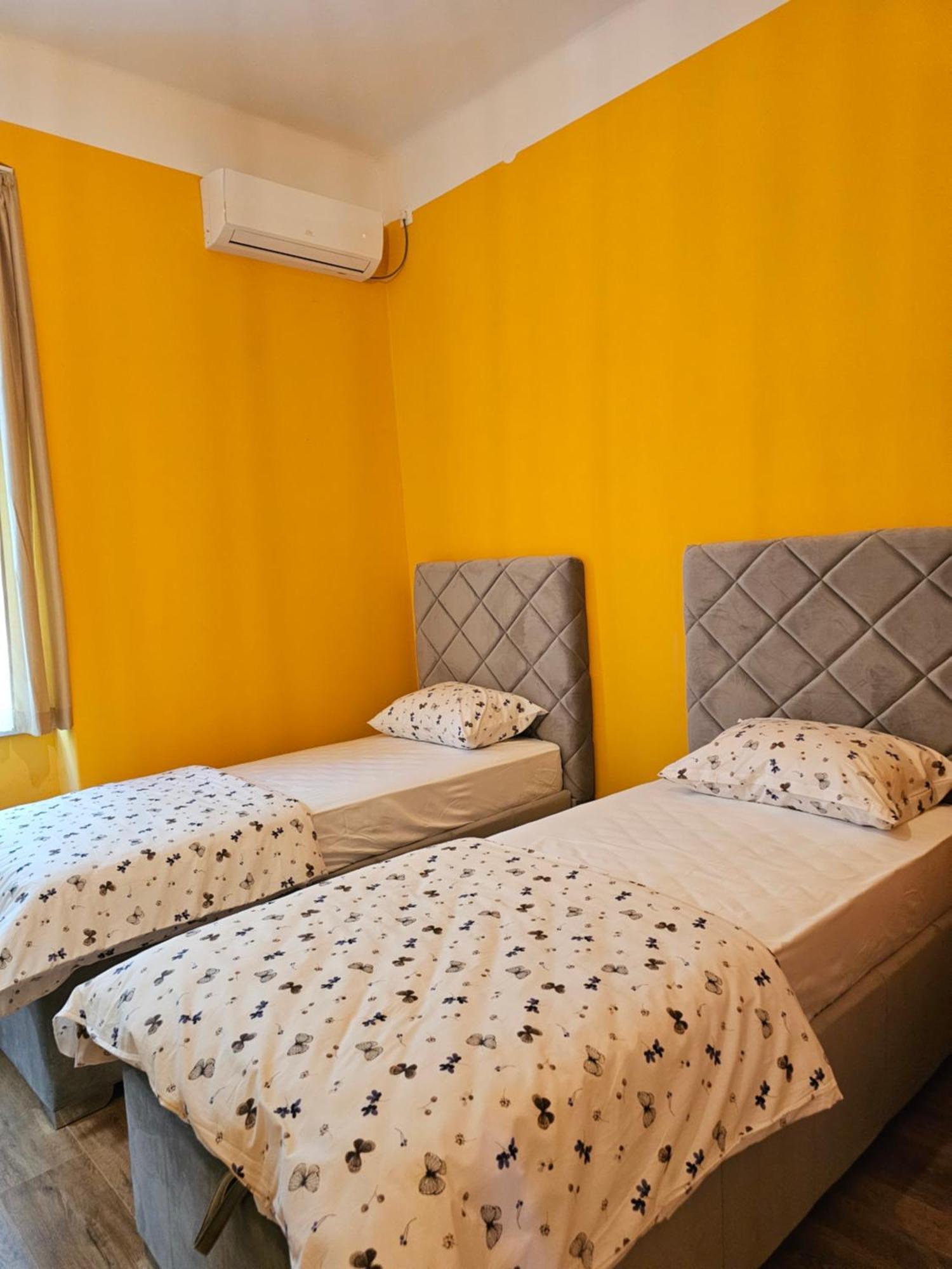 R&N Familiy Apartments 莫斯塔尔 外观 照片