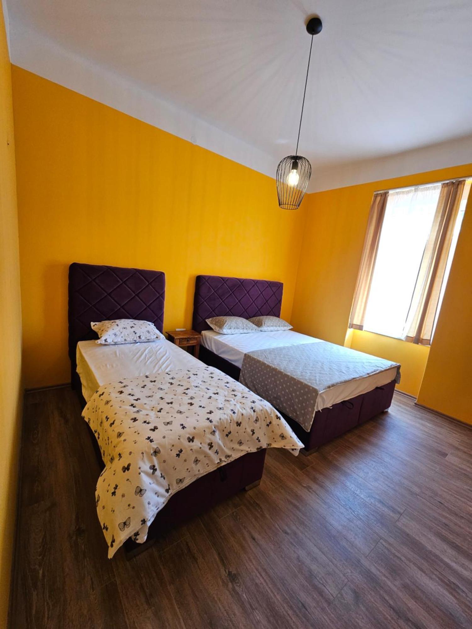 R&N Familiy Apartments 莫斯塔尔 外观 照片