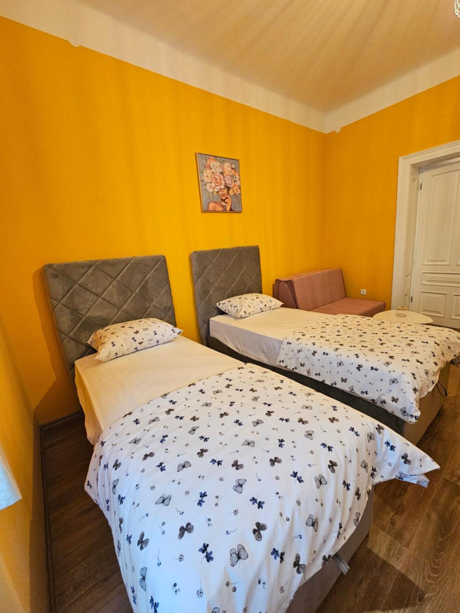 R&N Familiy Apartments 莫斯塔尔 外观 照片